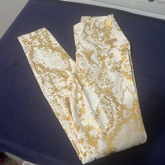 Minibeast leggings, size S, white and gold snake print. - Picture 6 of 7